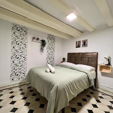 Sleep In Gothic Bcn Albergue Barcelona Exterior foto